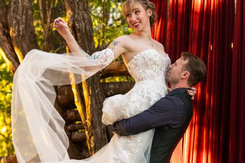 Www.weddingphotographerguy.com