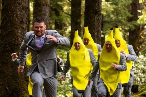 Www.weddingphotographerguy.com