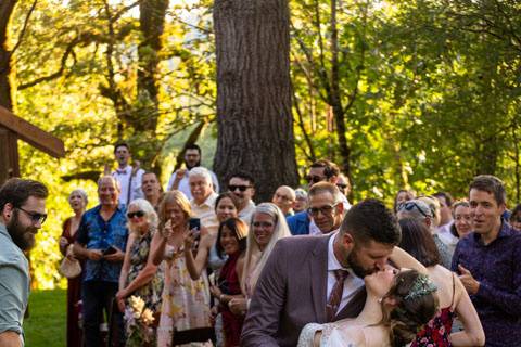 Www.weddingphotographerguy.com