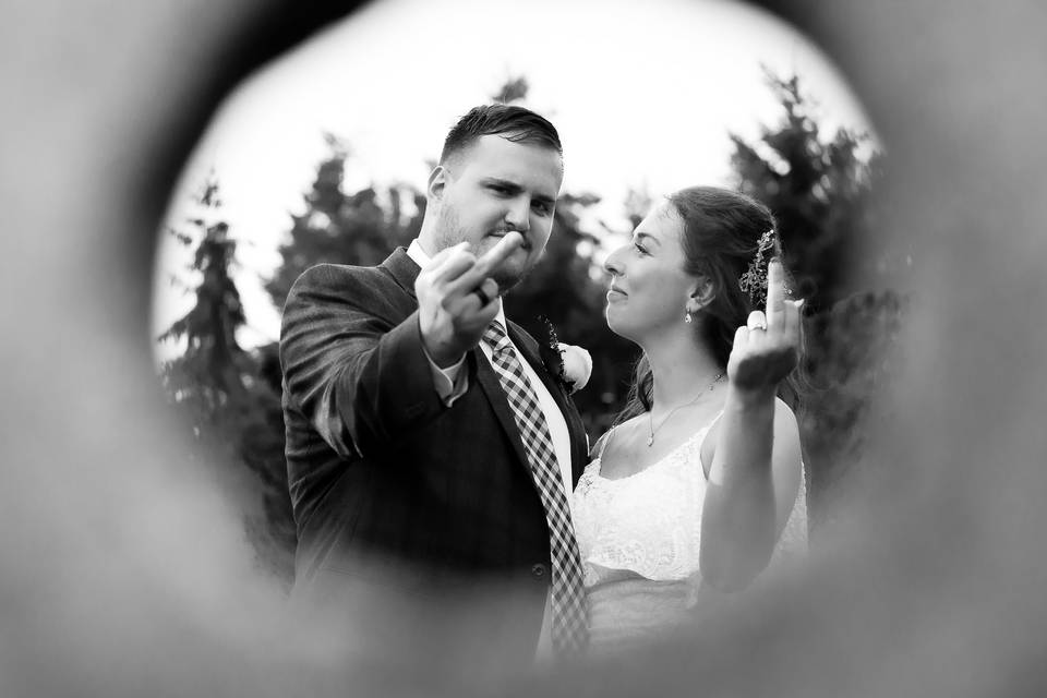 Www.weddingphotographerguy.com