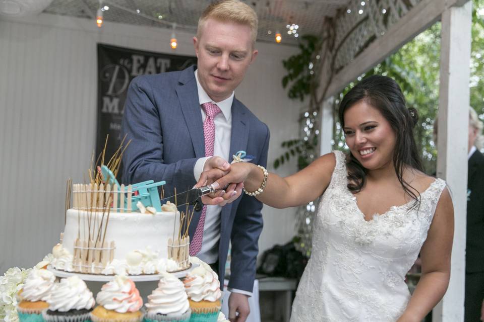 Cutting the cake