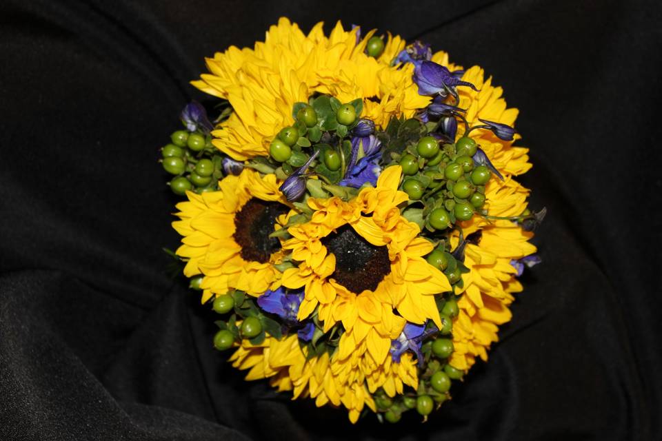 Cincinnati Bengals B Tumbler Bouquet, Cincinnati (OH) Flower & Gift  Delivery