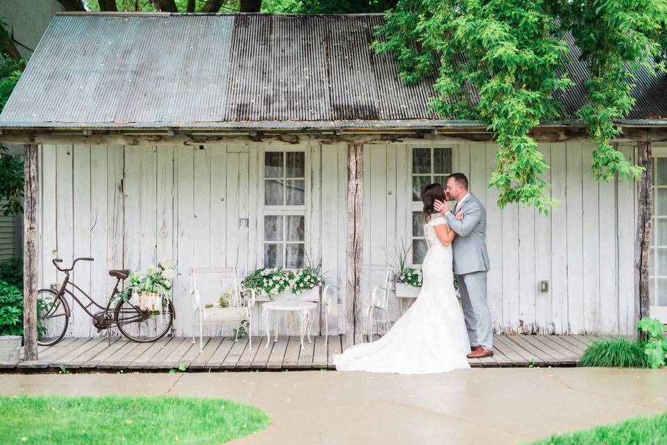 Front porch bridal suite