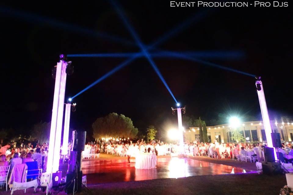 Wedding Djs in Greece / Dj Athens Wedding Parties in Greece. Amazing dance floor lighting in a Wedding Reception with 600 guests in Athens