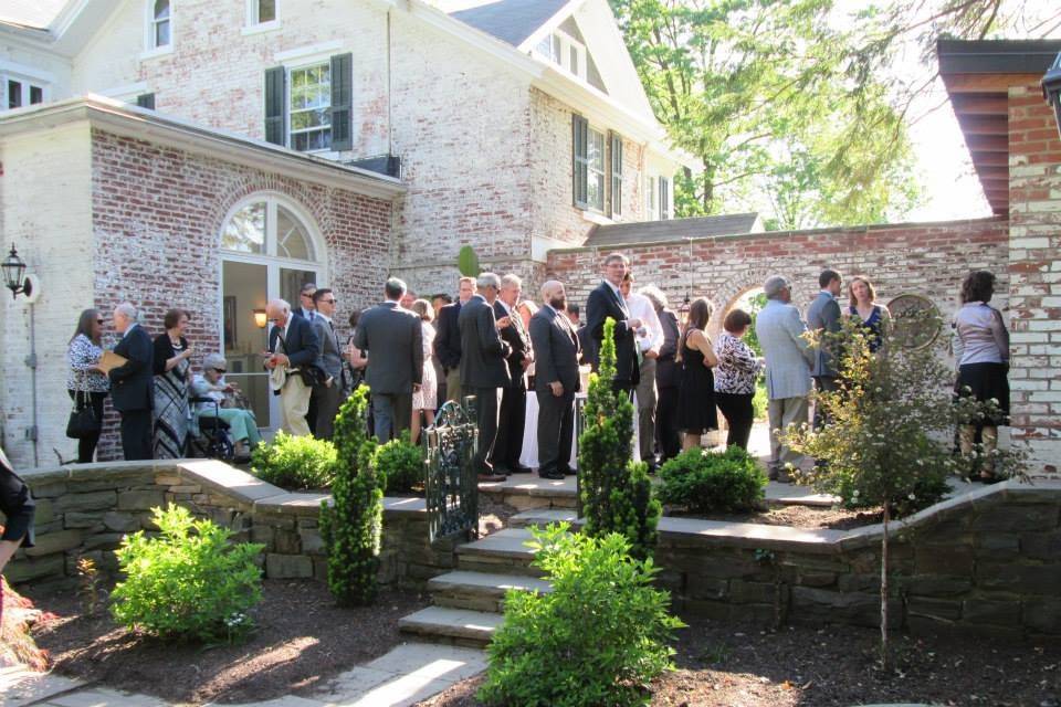 This shows the perfect use of the tea house, terrace and formal garden area.