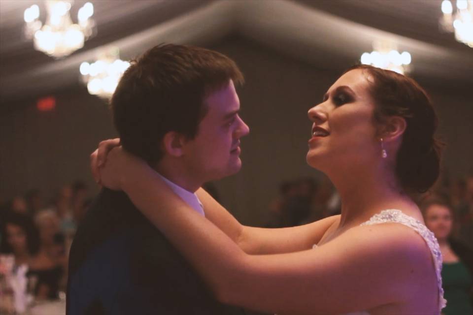 Singing during the first dance