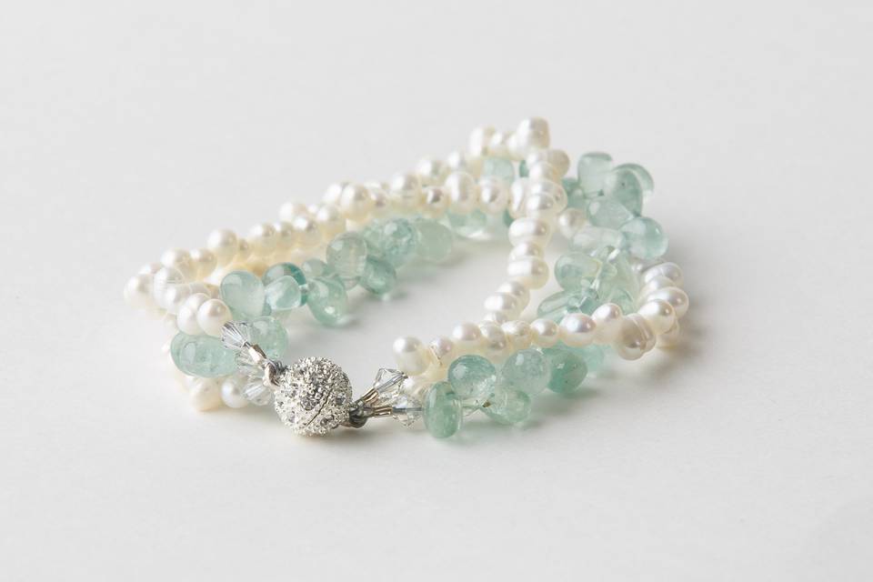 Pearl and aquamarine bracelet by Emily Kuvin Jewelry Design: Simply elegant. Counts as something blue too!
