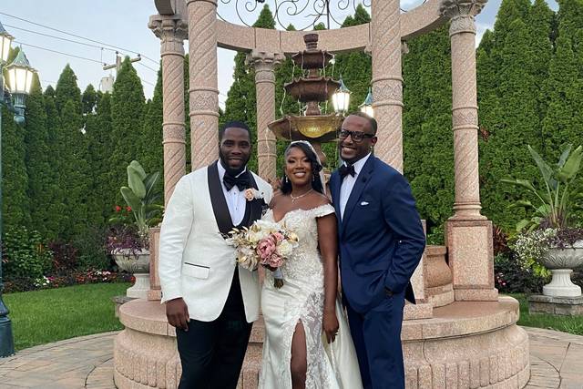 Couple with officiant