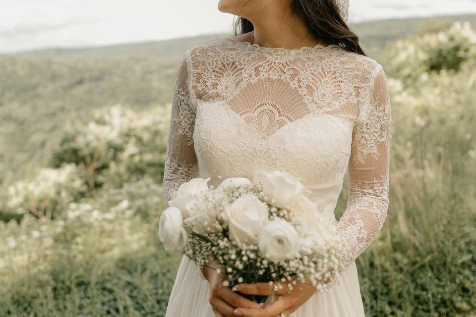 Whimsy bride at Locust Grove