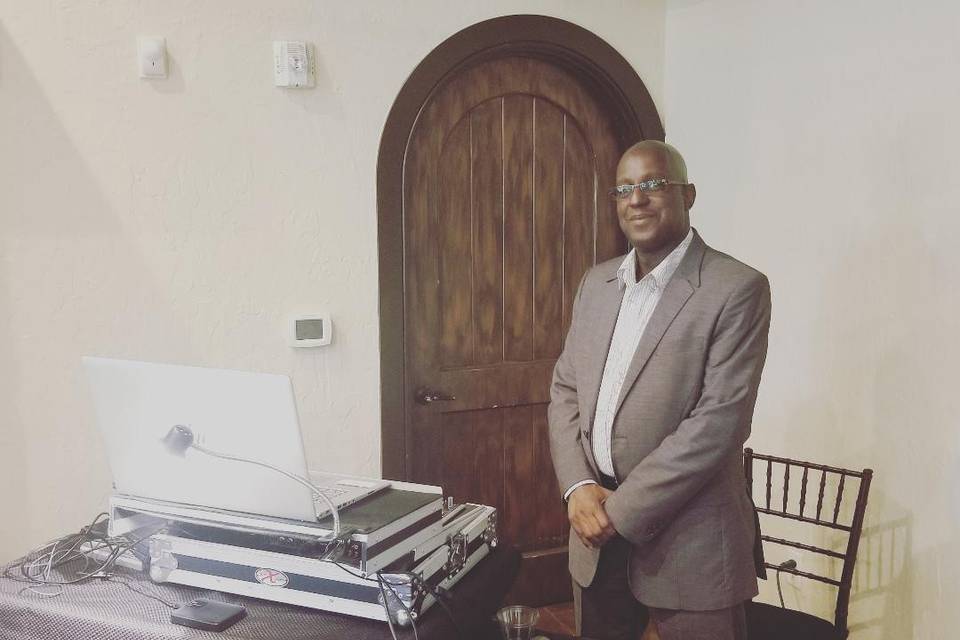 DJ Shon C