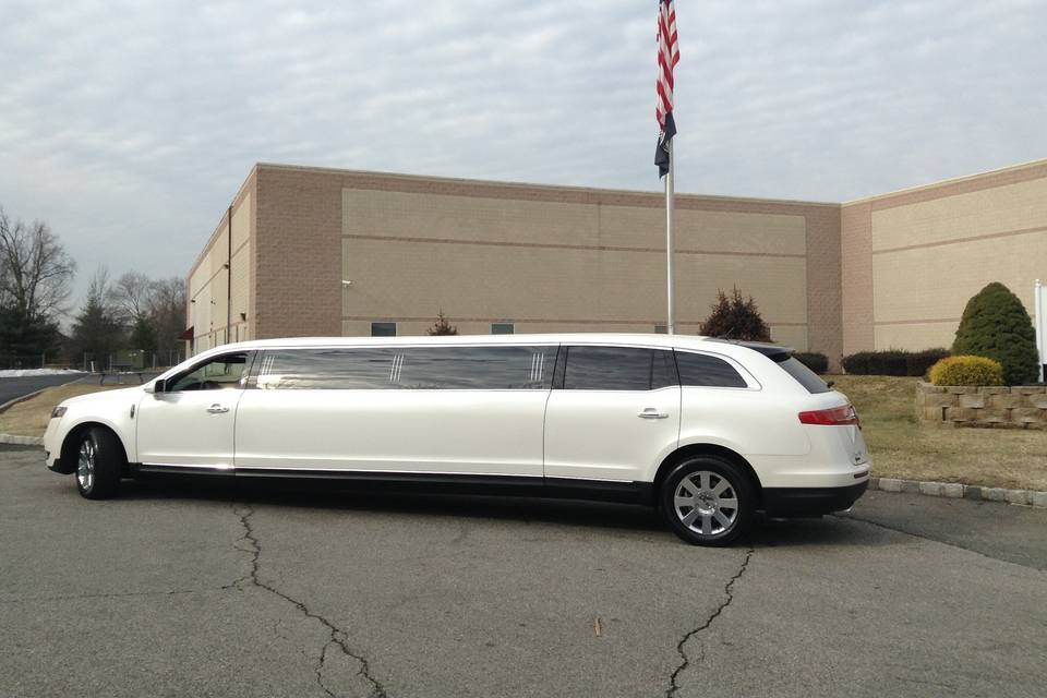 Broadway Elite Limousine