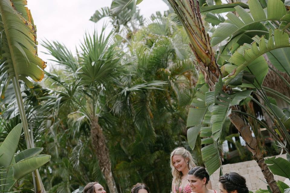 Kerri & Bridemaids