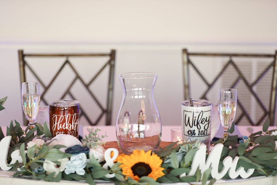 Sweetheart table