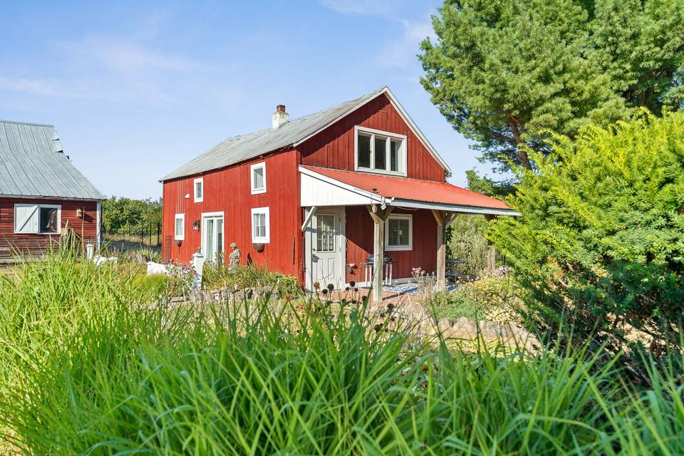 Pattee Hill Cottage