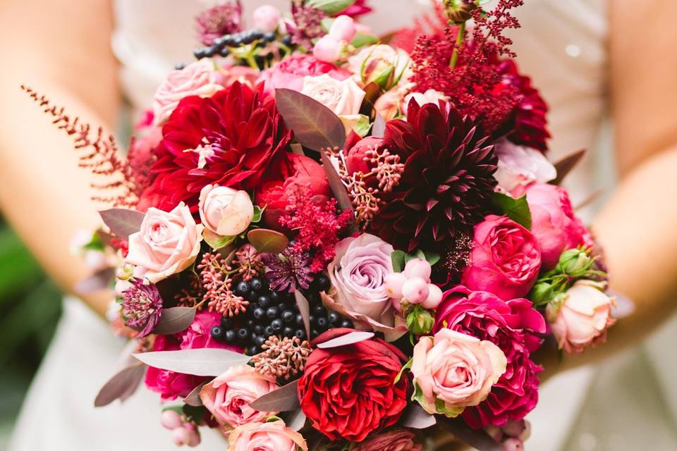 Red bridal bouquet