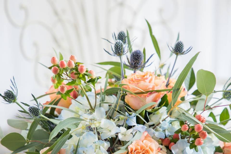 Flowers in flower vase | ARWhite Photography