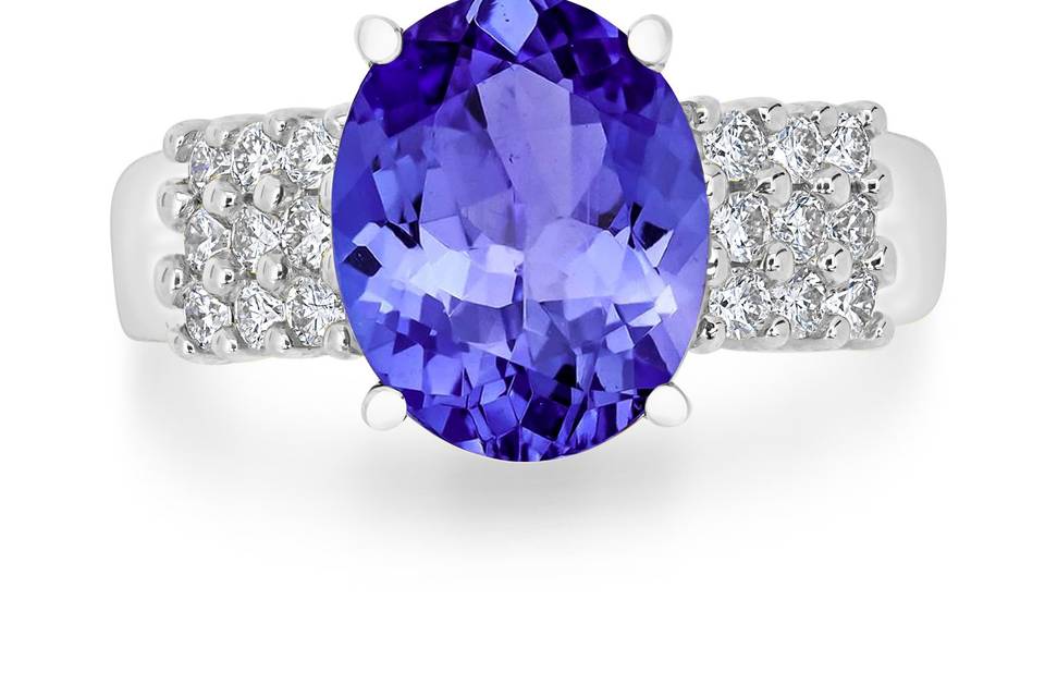 3.9ct Oval Tanzanite Ring With