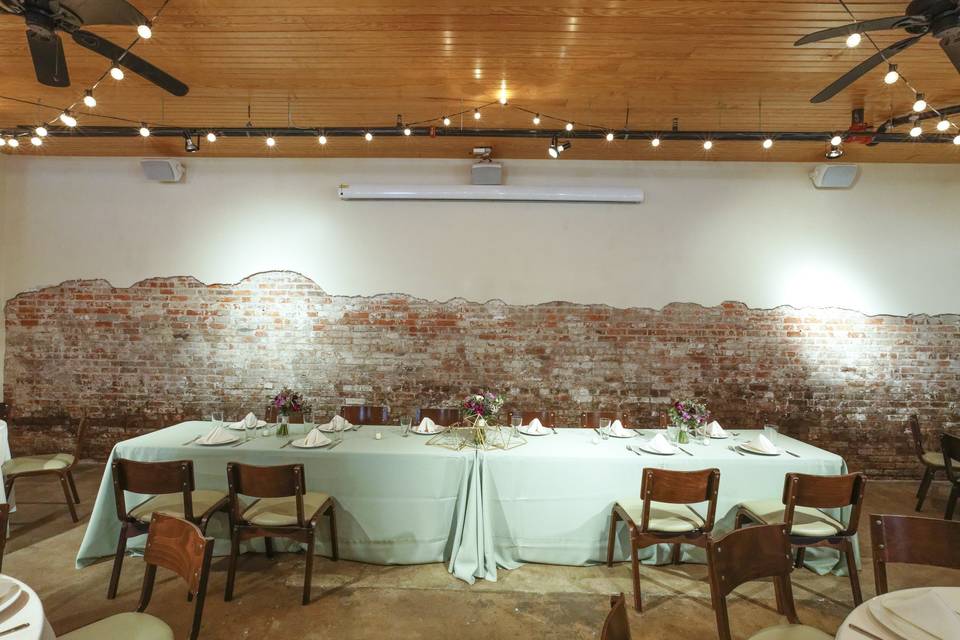 Head table