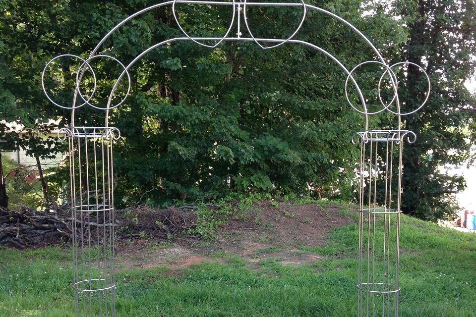 RENTAL - Metal Wedding Arch