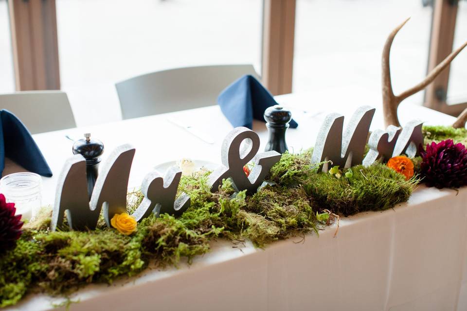 Sweetheart table