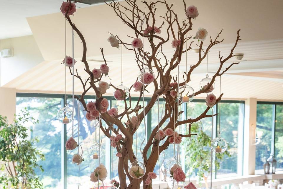 Ethereal Escort card tree