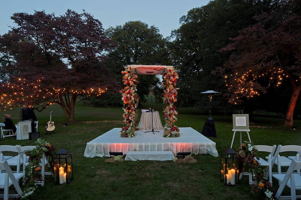 Autumnal tented Wedding