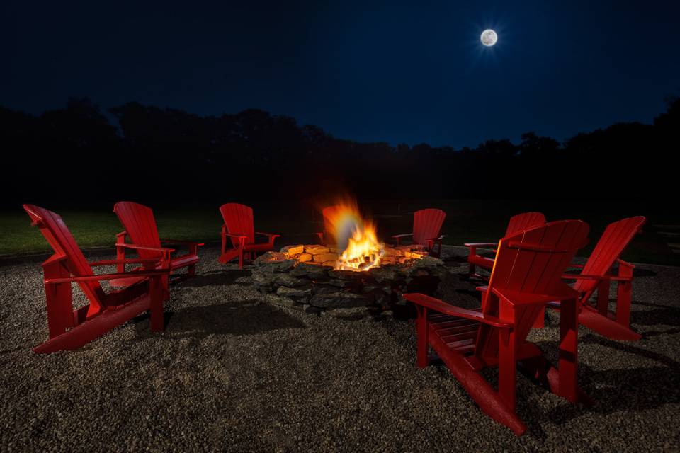 Firepit - Tailwater Lodge