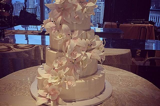 Pop Art Lichtenstein inspired wedding cake!