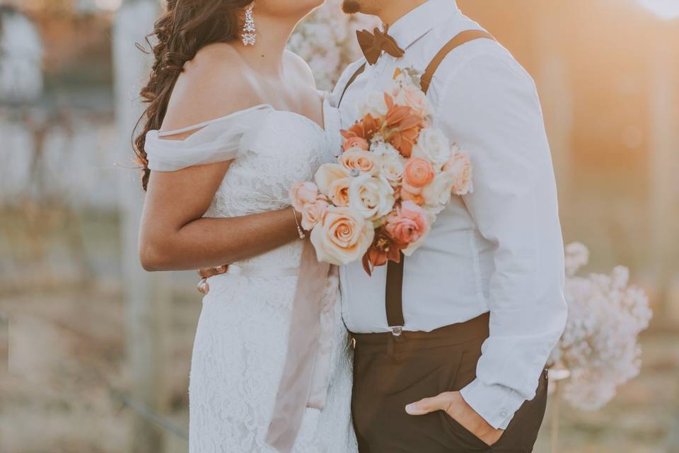 Romantic peach & blush flowers