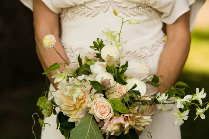 Cascade bouquet