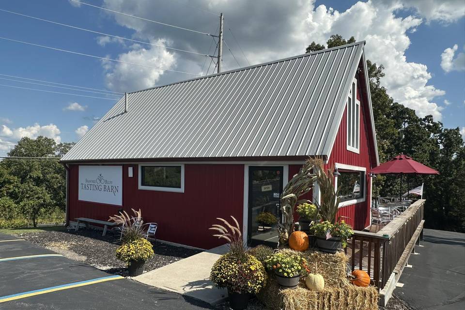 Shawnee Bluff Vineyard