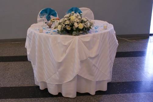 Sweetheart table