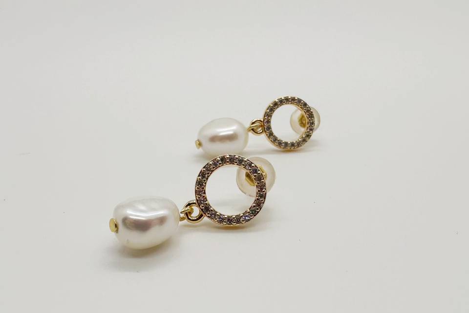 Crystal circle earrings