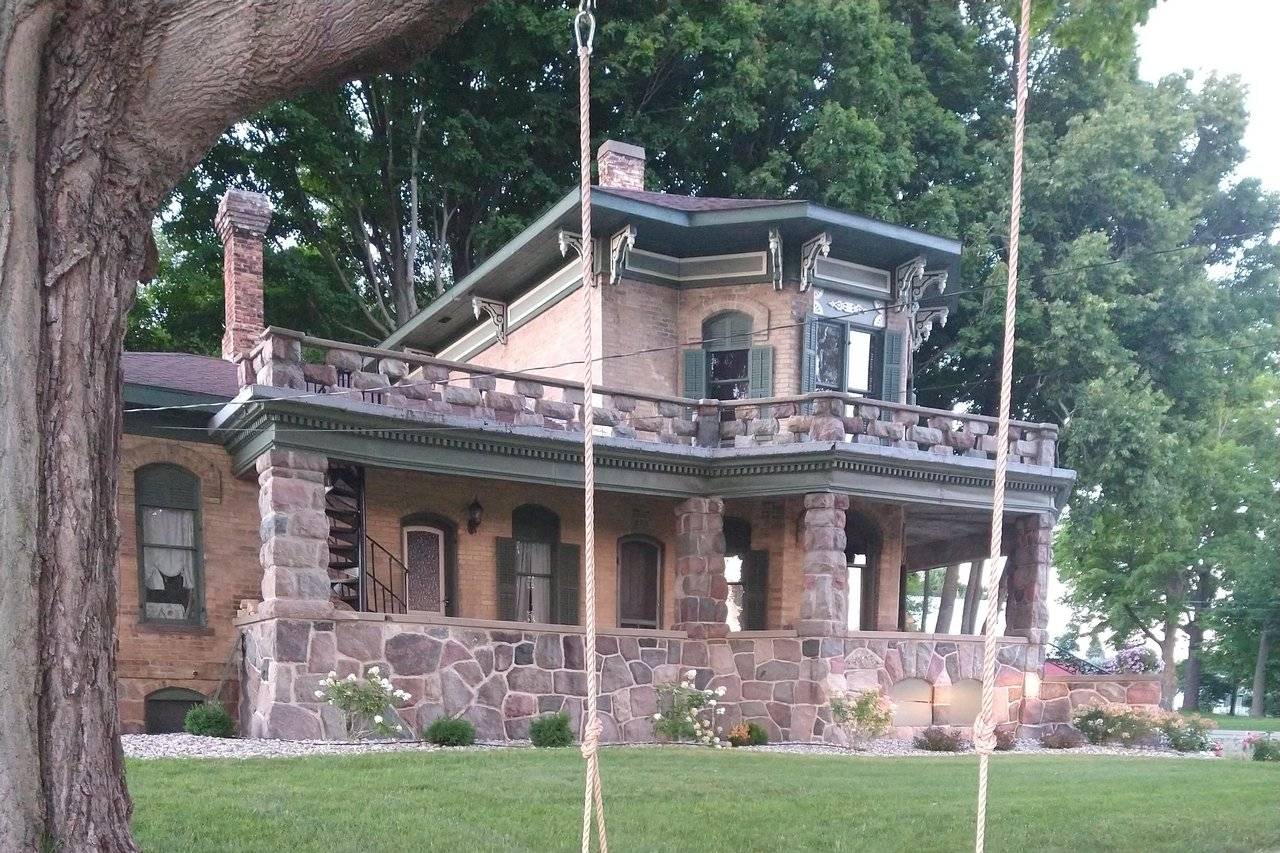 The Olde Stone Porch - Venue - Ionia, MI - WeddingWire