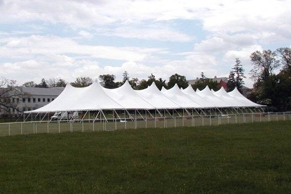 80' Wide Centru Pole Tent