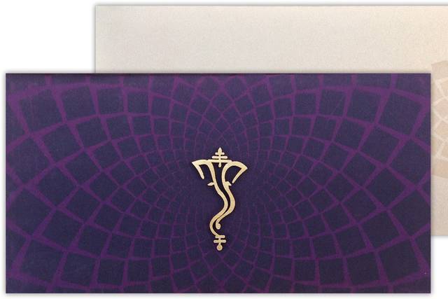 D'or Invitations