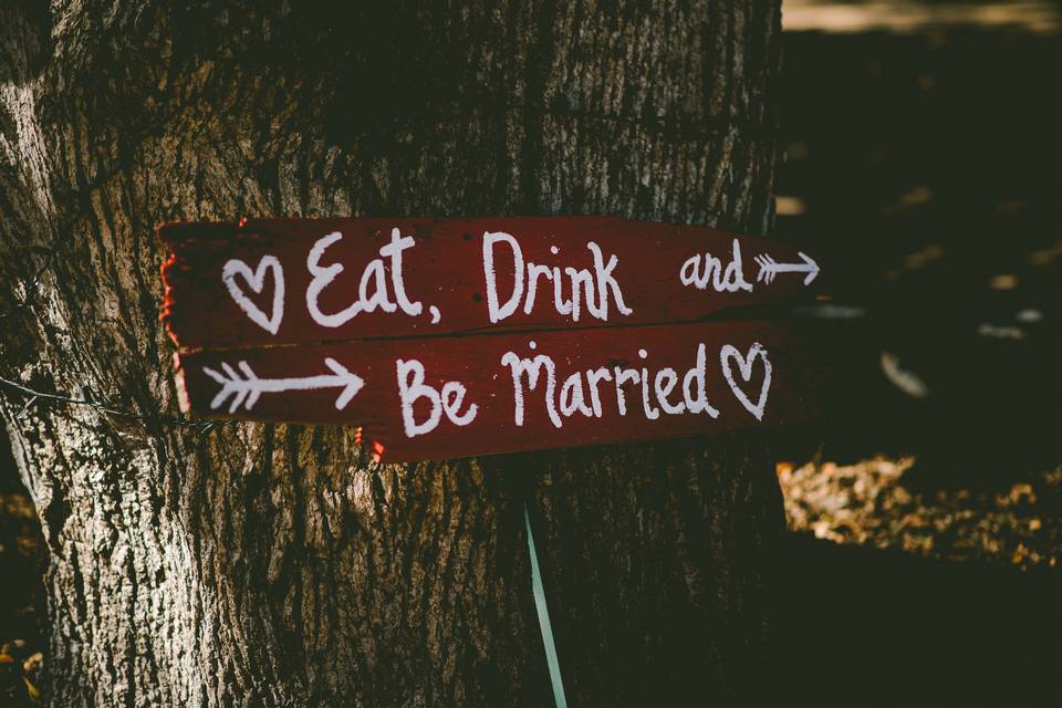 Rustic wedding sign