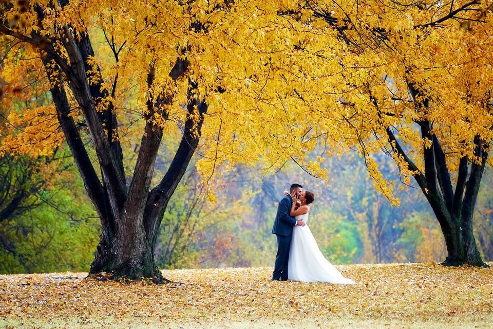 Fall weddings in Wichita