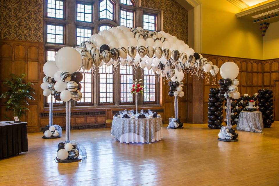 High Expectations Balloons & Event Decor