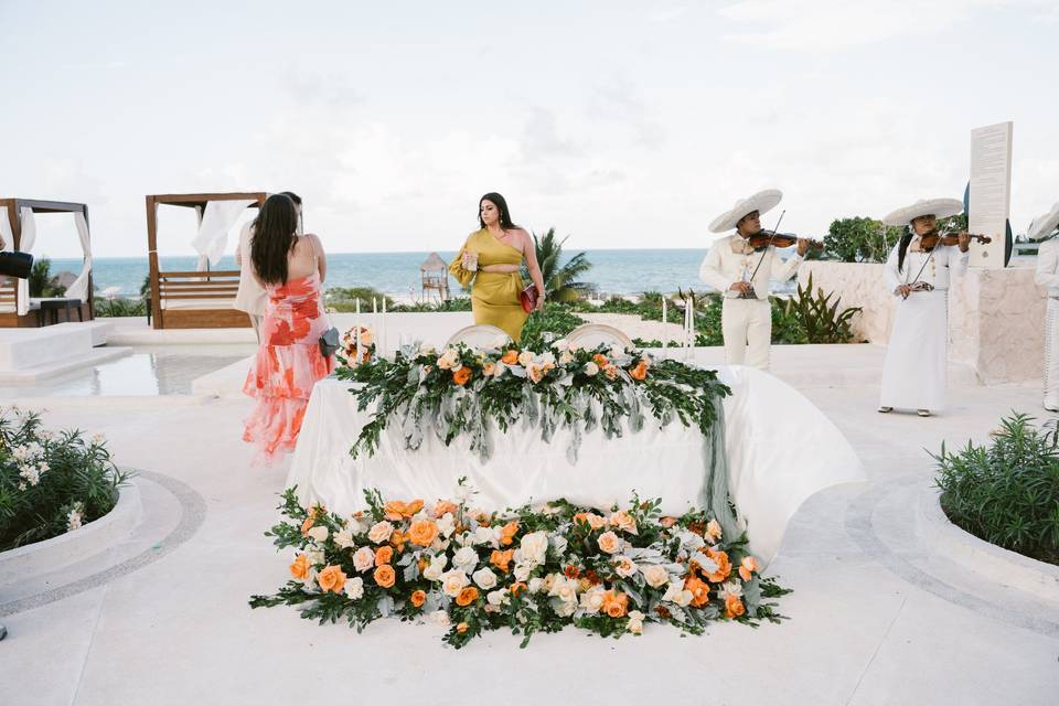 Sweatheart Table