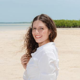 Ambar  Loya
