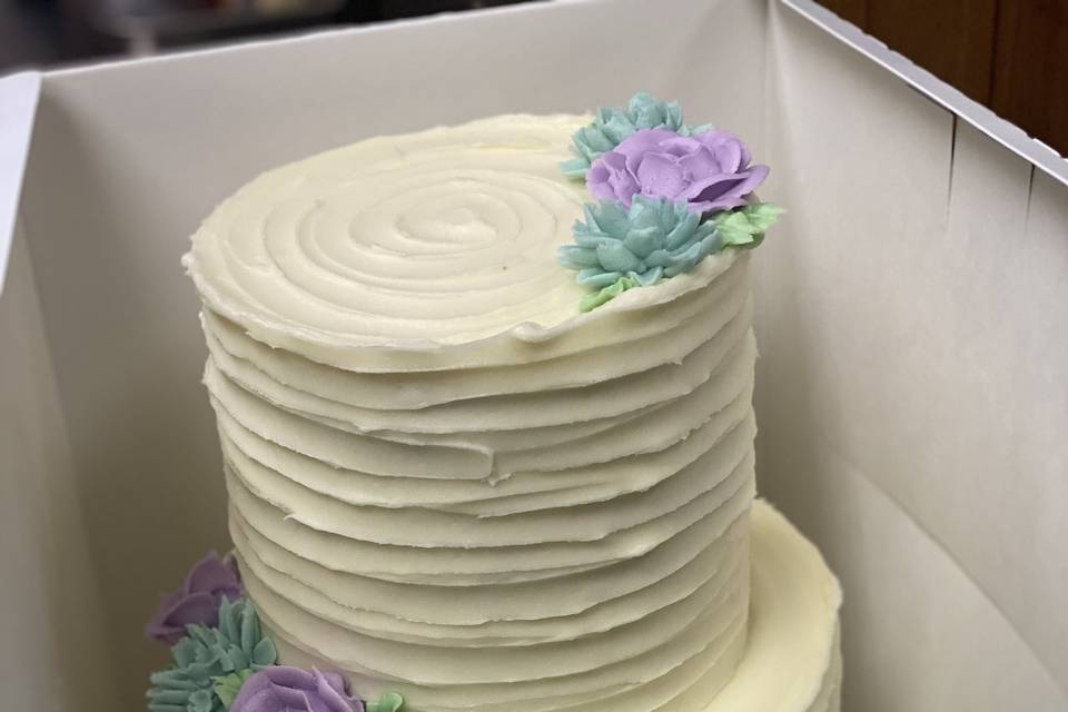 White buttercream cake