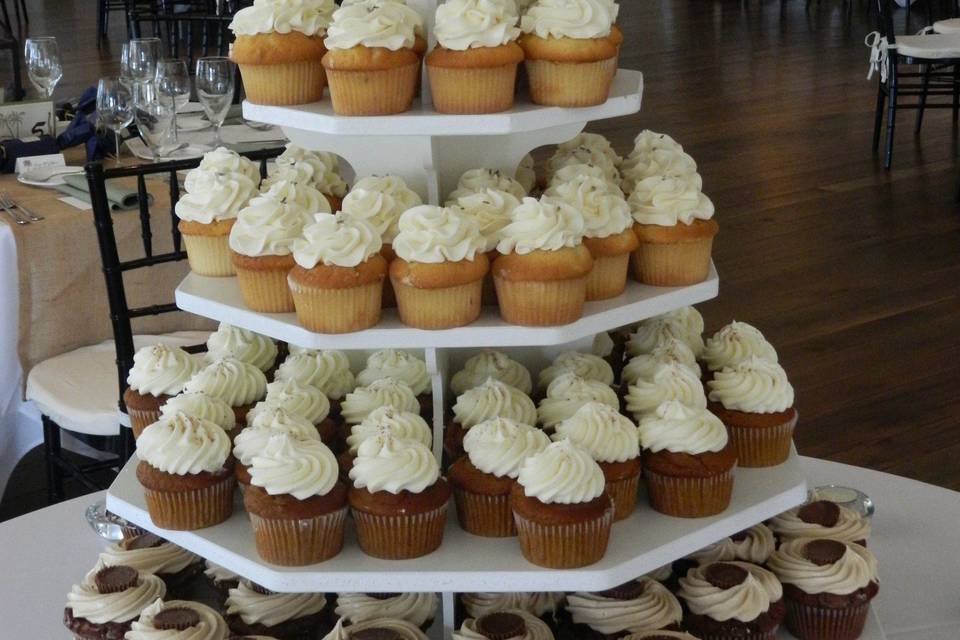 BUTTER Cupcakes