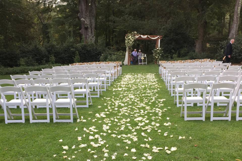 Rose Petal Isle for the Bride