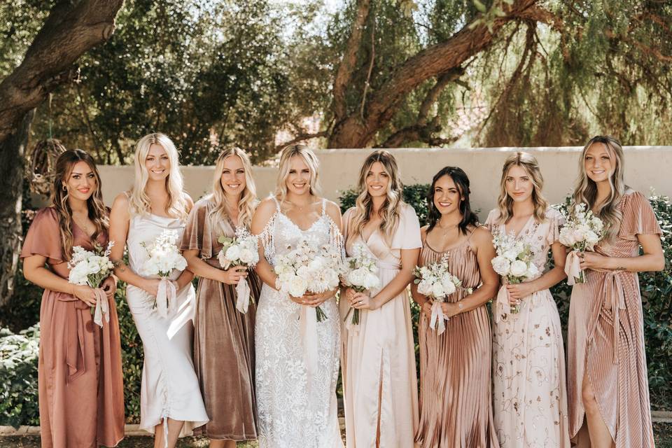 Bride + Bridesmaids Bouquets