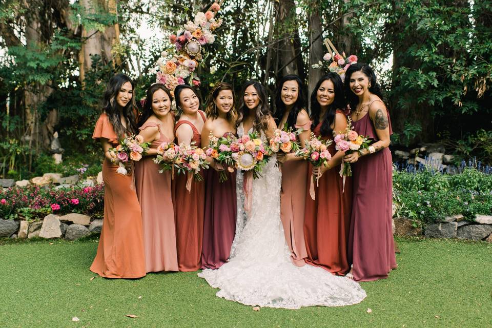 Bride + Bridesmaids Bouquets