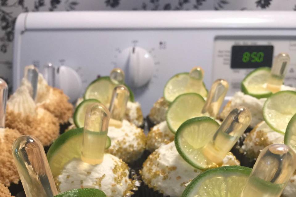 Margarita boozy cupcake