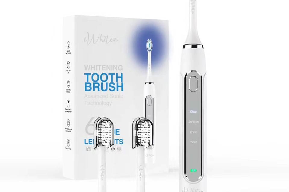 Whitening electric toothbrush