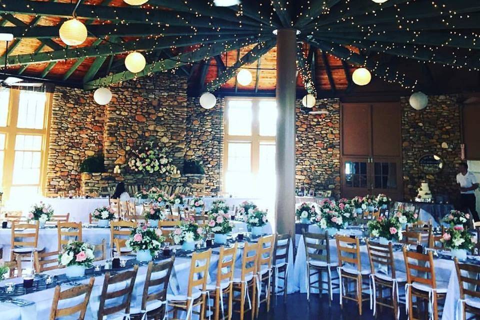 Indoor table setting