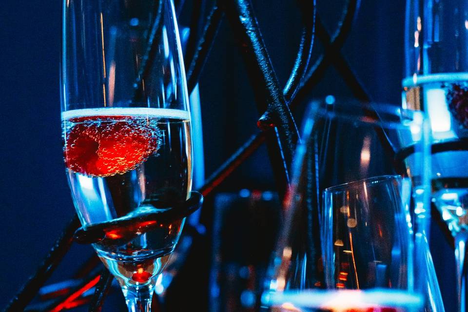 Champagne with Raspberry